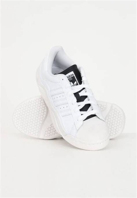 witte adidas sportschoenen|best white adidas shoes.